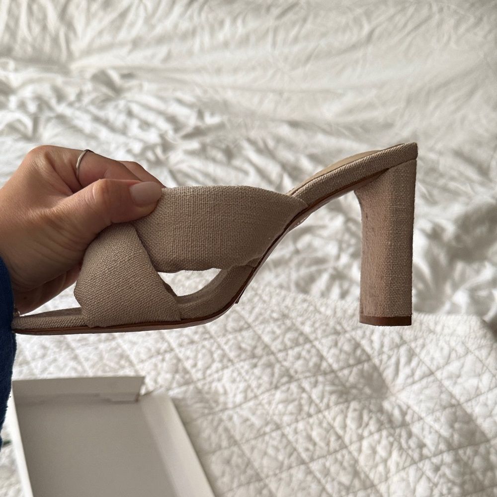 Elegant SCHUTZ Beige Women's Heeled Sandals